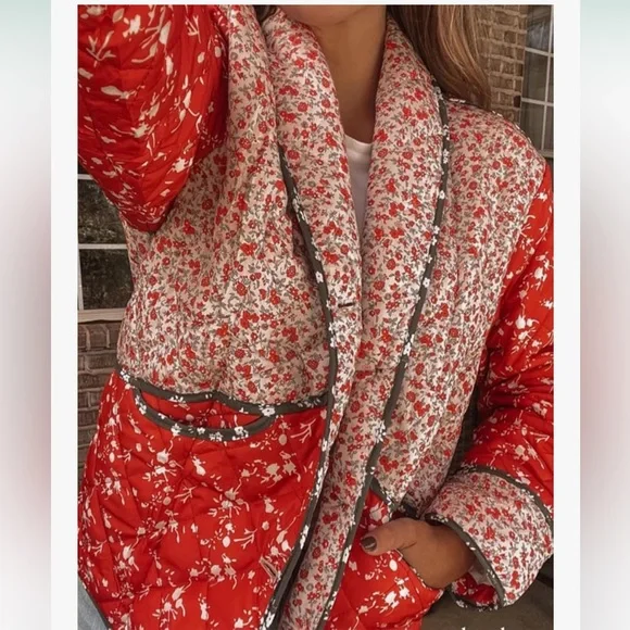 Red Multi Floral Puffer Quilted Jacket - Picture 4 of 6